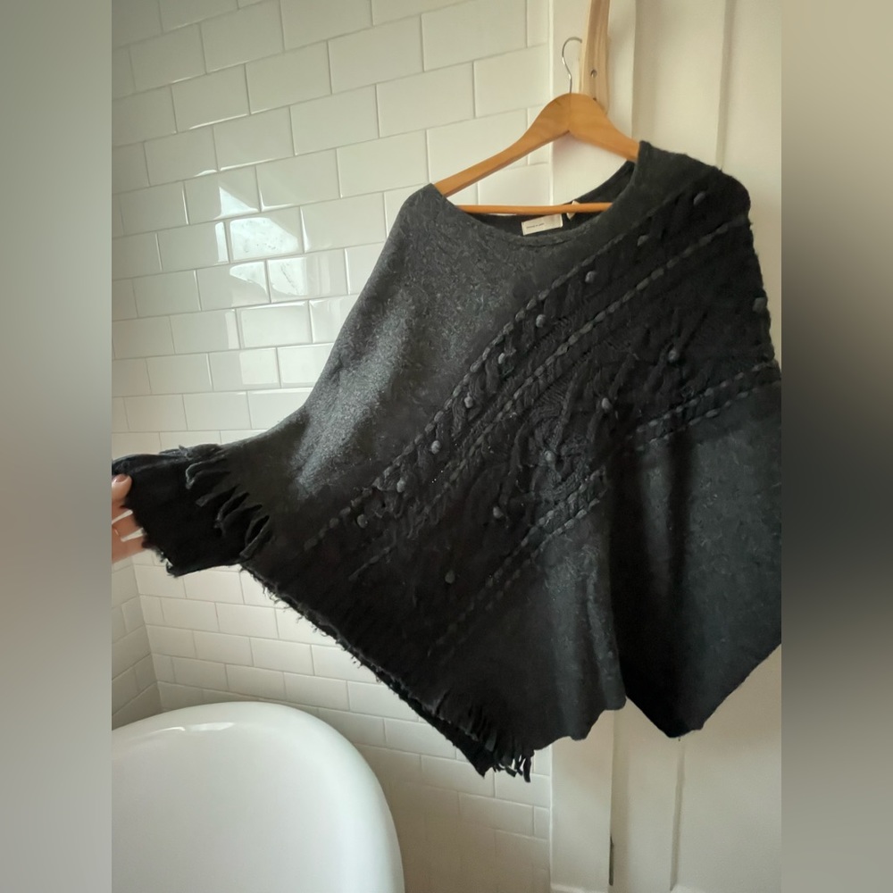 SLEEPING ON SNOW Knit Wool Poncho, XS/S